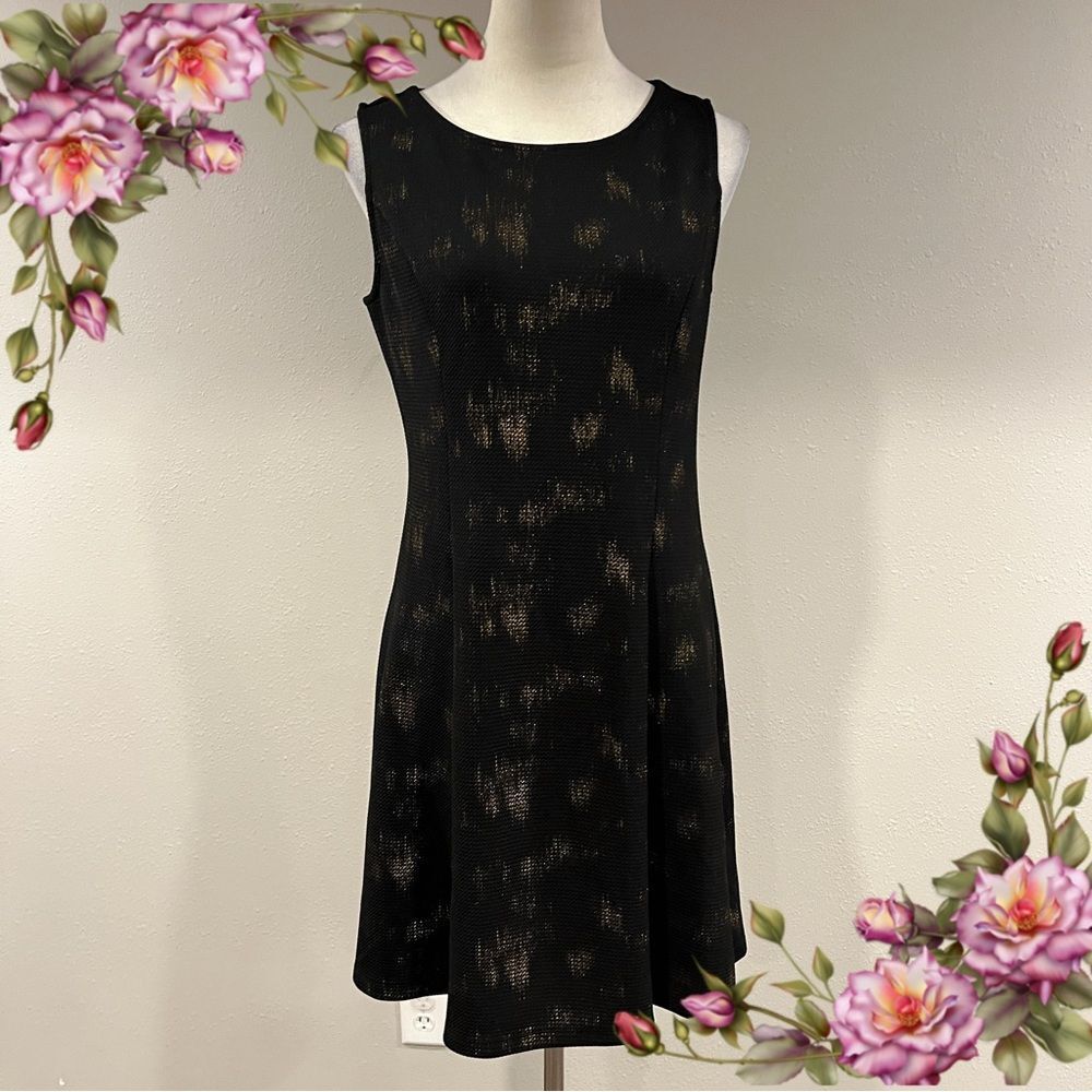 Elegant Black and Gold sleeveless scoop neck‎ stretchy mini Dress size medium
